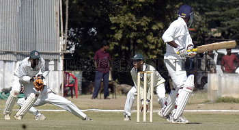 Image Id : 3933399 <span>Date : 2004-12-04 <span>Category : Sport</span>