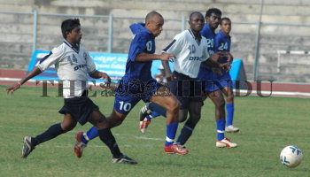 Image Id : 3960462 <span>Date : 2004-12-09 <span>Category : Sport</span>