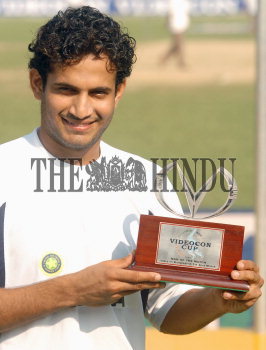 Image Id : 3979780 <span>Date : 2004-12-13 <span>Category : Sport</span>