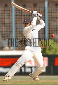Image Id : 4002659 <span>Date : 2004-12-17 <span>Category : Sport</span>