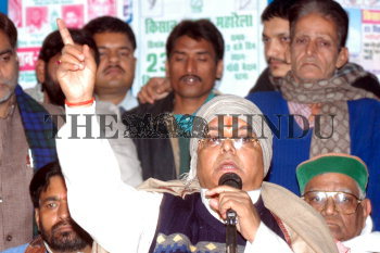 Image Id : 4030095 <span>Date : 2004-12-22 <span>Category : Politics</span>
