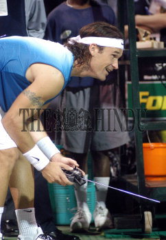 Image Id : 4107243 <span>Date : 2005-01-04 <span>Category : Sport</span>