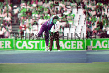 Image Id : 4120294 <span>Date : 1992-12-13 <span>Category : Sport</span>