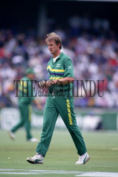 Image Id : 4120320 <span>Date : 1992-12-13 <span>Category : Sport</span>