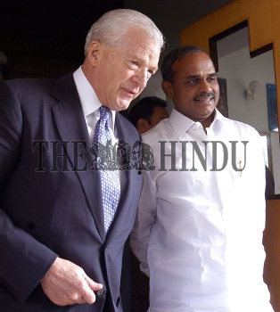 Image Id : 4236933 <span>Date : 2005-01-27 <span>Category : Politics</span>