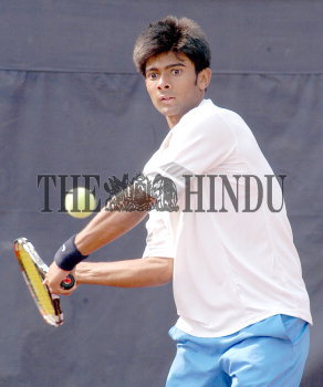 Image Id : 4285680 <span>Date : 2005-02-04 <span>Category : Sport</span>