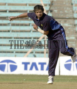 Image Id : 4326600 <span>Date : 2005-02-11 <span>Category : Sport</span>