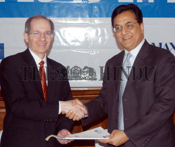 Image Id : 4398494 <span>Date : 2005-02-23 <span>Category : Economy Business and Finance</span>