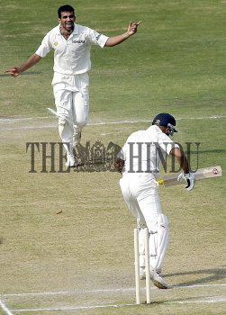 Image Id : 4398733 <span>Date : 2005-02-23 <span>Category : Sport</span>