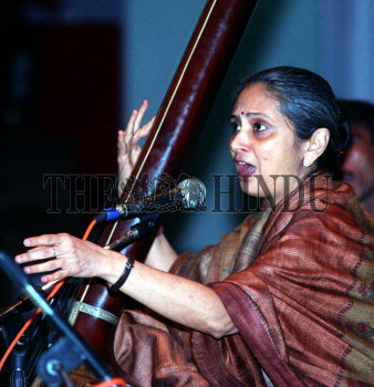 Image Id : 4443779 <span>Date : 2005-03-02 <span>Category : Arts Culture and Entertainment</span>