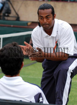 Image Id : 4455542 <span>Date : 2005-03-04 <span>Category : Sport</span>