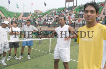 Image Id : 4472656 <span>Date : 2005-03-06 <span>Category : Sport</span>