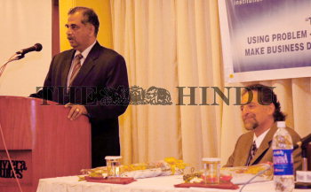Image Id : 4473433 <span>Date : 2005-03-07 <span>Category : Crime Law and Justice</span>