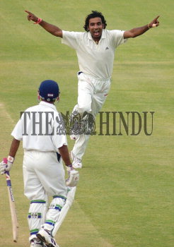 Image Id : 4478979 <span>Date : 2005-03-08 <span>Category : Sport</span>