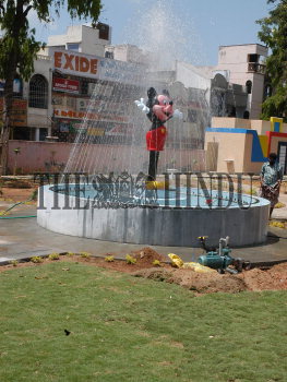 Image Id : 4484599 <span>Date : 2005-03-09 <span>Category : Lifestyle and Leisure</span>