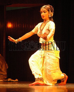 Image Id : 4499846 <span>Date : 2005-03-11 <span>Category : Arts Culture and Entertainment</span>