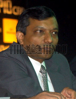 Image Id : 4504453 <span>Date : 2005-03-12 <span>Category : Economy Business and Finance</span>