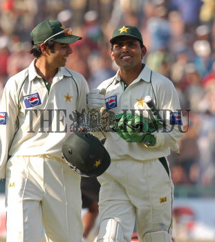 Image Id : 4505057 <span>Date : 2005-03-10 <span>Category : Sport</span>
