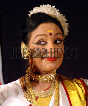 Image Id : 4538175 <span>Date : 2005-03-18 <span>Category : Arts Culture and Entertainment</span>