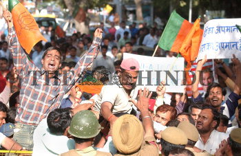 Image Id : 4546680 <span>Date : 2005-03-19 <span>Category : Politics</span>