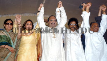 Image Id : 4581330 <span>Date : 2005-03-25 <span>Category : Politics</span>