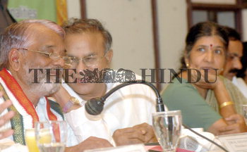 Image Id : 4587415 <span>Date : 2005-03-26 <span>Category : Politics</span>