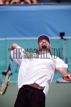 Image Id : 4648739 <span>Date : 1996-07-31 <span>Category : Sport</span>
