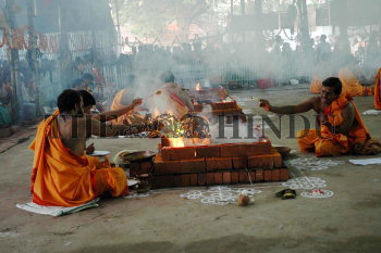Image Id : 4663195 <span>Date : 2005-04-07 <span>Category : Religion and Belief</span>