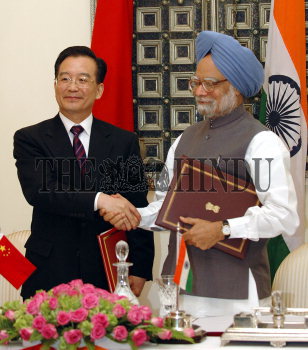 Image Id : 4689859 <span>Date : 2005-04-11 <span>Category : Politics</span>