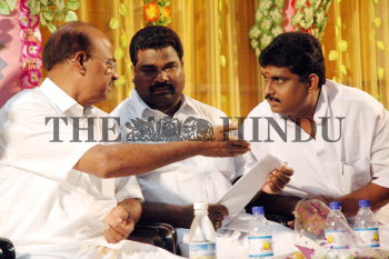Image Id : 4721389 <span>Date : 2005-04-16 <span>Category : Politics</span>