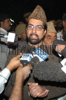 Image Id : 4725779 <span>Date : 2005-04-17 <span>Category : Politics</span>