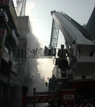 Image Id : 4737708 <span>Date : 2005-04-19 <span>Category : Disaster and Accident</span>