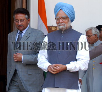 Image Id : 4738380 <span>Date : 2005-04-17 <span>Category : Politics</span>