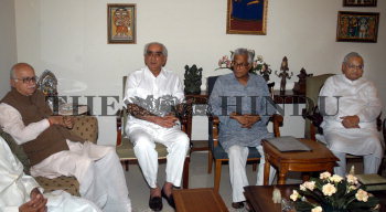 Image Id : 4783434 <span>Date : 2005-04-26 <span>Category : Politics</span>