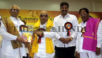 Image Id : 4814055 <span>Date : 2005-05-01 <span>Category : Politics</span>
