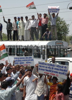 Image Id : 4863422 <span>Date : 2005-05-09 <span>Category : Politics</span>