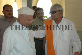 Image Id : 4869475 <span>Date : 2005-05-10 <span>Category : Politics</span>