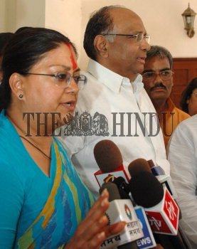Image Id : 4875392 <span>Date : 2005-05-11 <span>Category : Politics</span>