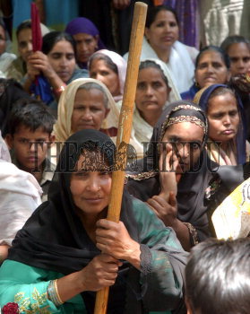 Image Id : 4881100 <span>Date : 2005-05-12 <span>Category : Politics</span>