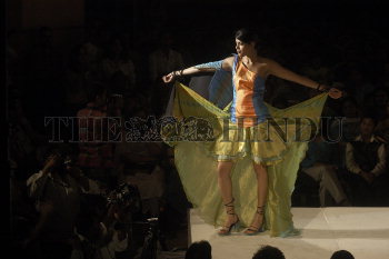 Image Id : 4905089 <span>Date : 2005-05-16 <span>Category : Arts Culture and Entertainment</span>