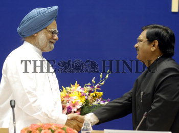 Image Id : 4932710 <span>Date : 2005-05-20 <span>Category : Politics</span>