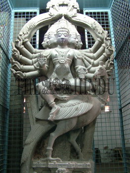 Image Id : 4956105 <span>Date : 2005-05-23 <span>Category : Religion and Belief</span>