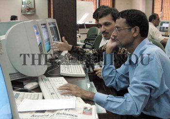 Image Id : 5117380 <span>Date : 2005-06-20 <span>Category : Economy Business and Finance</span>