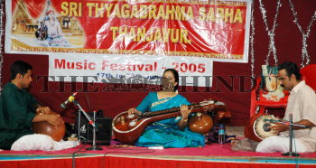 Image Id : 5117452 <span>Date : 2005-06-20 <span>Category : Arts Culture and Entertainment</span>