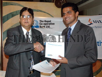 Image Id : 5121956 <span>Date : 2005-06-21 <span>Category : Economy Business and Finance</span>