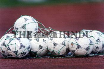 Image Id : 5146926 <span>Date : 1998-12-11 <span>Category : Sport</span>