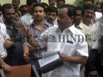 Image Id : 5195821 <span>Date : 2005-07-03 <span>Category : Politics</span>