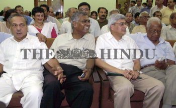 Image Id : 5225065 <span>Date : 2005-07-08 <span>Category : Politics</span>