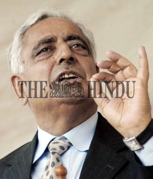 Image Id : 5231709 <span>Date : 2005-07-09 <span>Category : Politics</span>