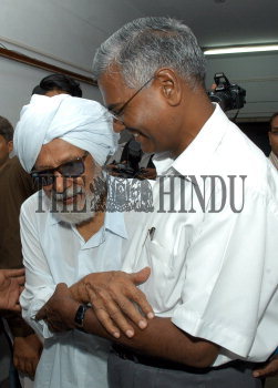 Image Id : 5303362 <span>Date : 2005-07-22 <span>Category : Politics</span>